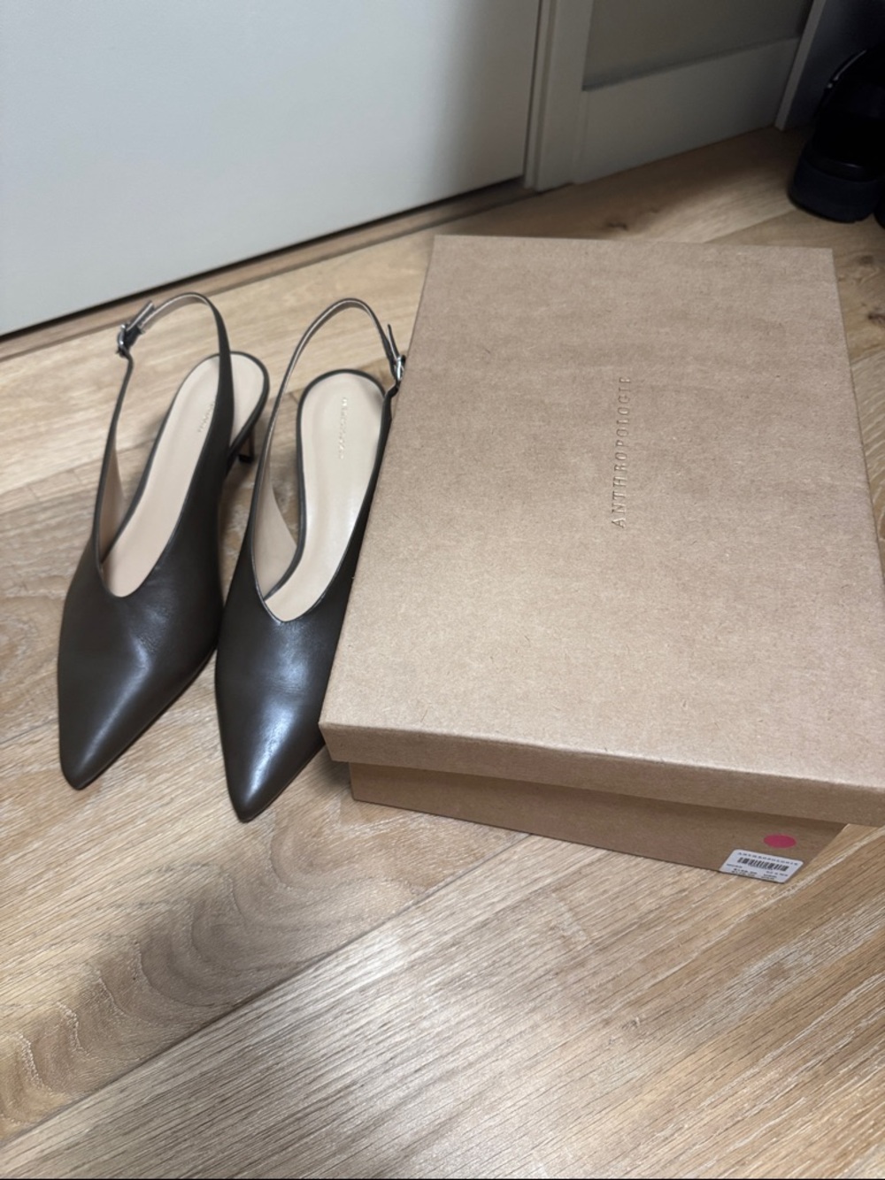 Anthropologie khaki Pointed Slingback Heels - Picture 7 of 8